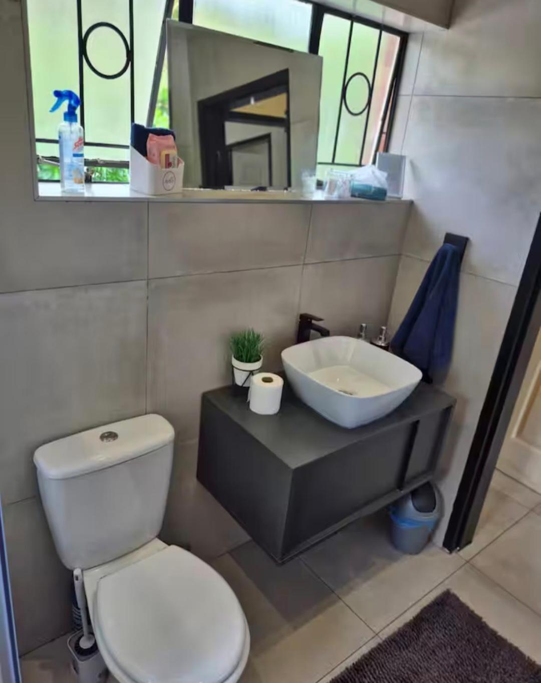 The Mighty Sleep Apartment Pretoria Luaran gambar